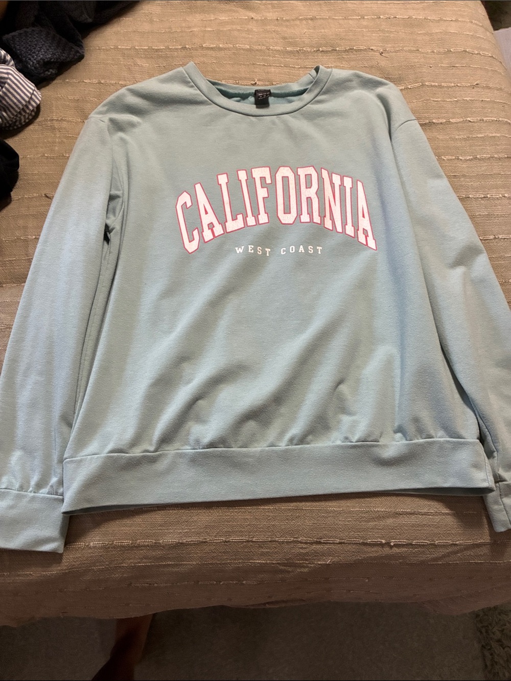 SHEIN Light Aqua 'California' Crewneck Sweatshirt with Pink & White Lettering